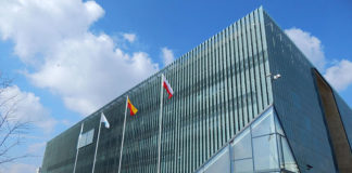 Zwiedzanie Warszawy - dwie turystyczne sensacje ostatnich lat