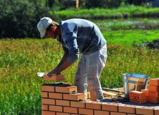 Jak witają się masoni?
