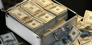 Ile zarabia policjant w Niemczech?