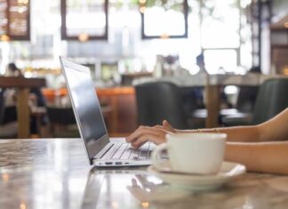 Jakich języków obcych uczą się w Anglii? Jakich języków obcych uczą się w Anglii?